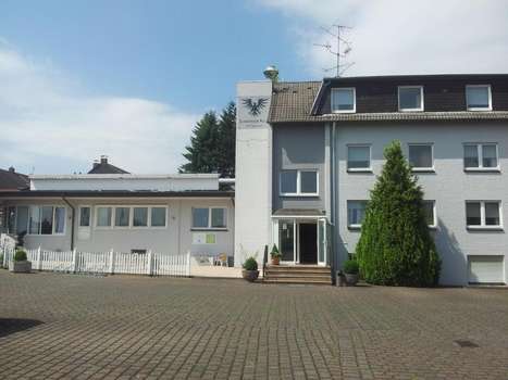 www.schwarzer-adler-hotel.de
