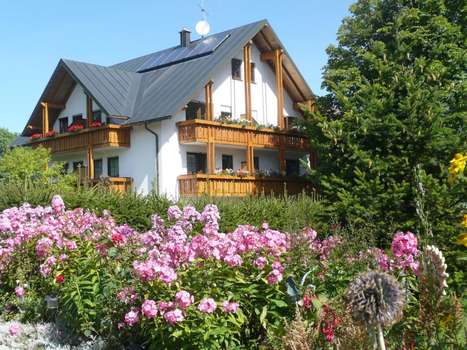 www.bergblick-fleckl.de