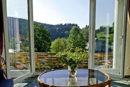 www.hotel-sonnenberg.com