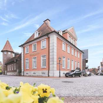 www.burghotel-haseluenne.de