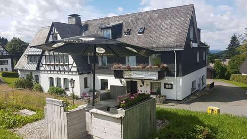www.berghotel-lenneplaetze.de
