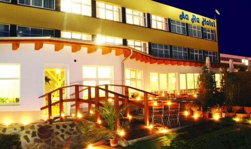 www.aara-hotel-radeberg.de