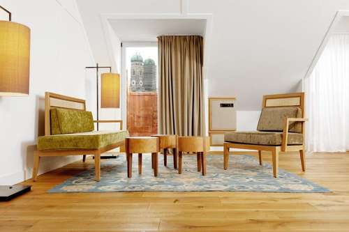 www.louis-hotel.com