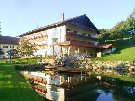 www.landhotel-weingarten.de