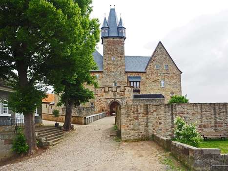 www.schloss-spangenberg.eu