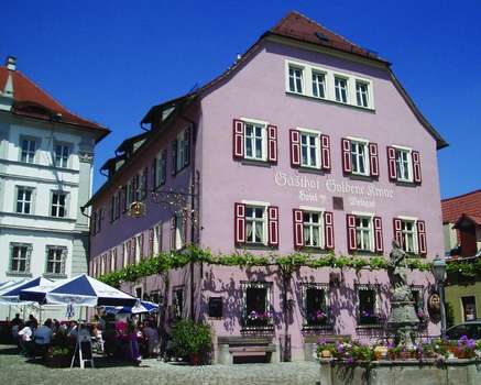www.gasthof-krone-iphofen.de