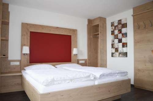 www.schwarzeradler-tiefenbronn.de