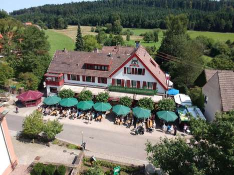 www.platzhirsch-moosbronn.de