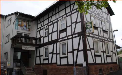 www.hotel-staufenberg-mainzlar.de