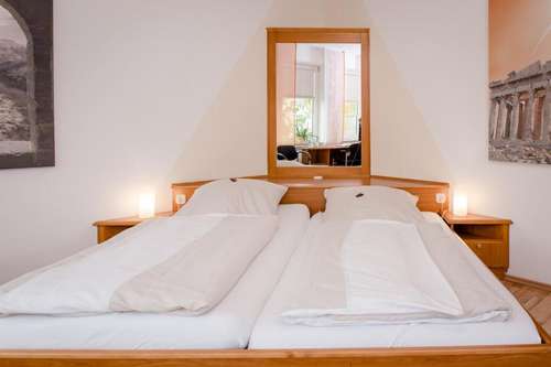 www.hotel-handelshof-buende.de