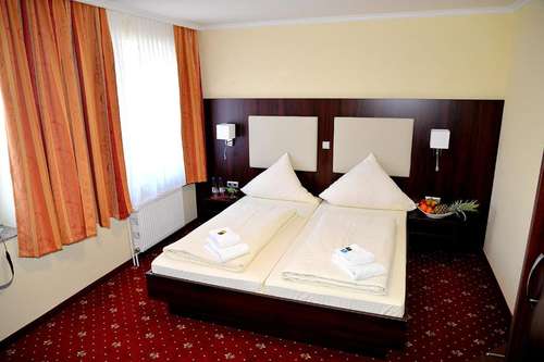www.hotel-neugrabener-hof.de