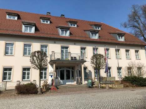 www.kavalierhaus-schlossmachern.de
