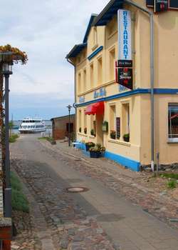www.pension-zur-mole.de
