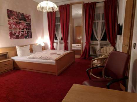 www.bahnhotel-dippoldiswalde.de