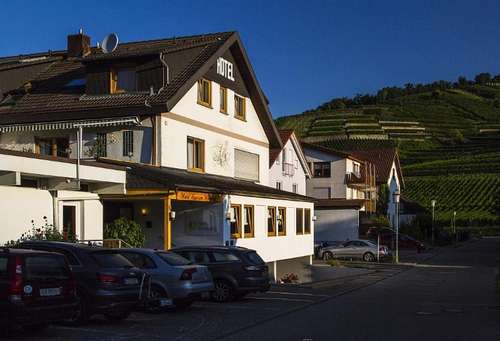 www.hotel-haus-am-weinberg.de