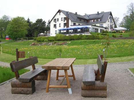 www.hotel-waldesruh.eu