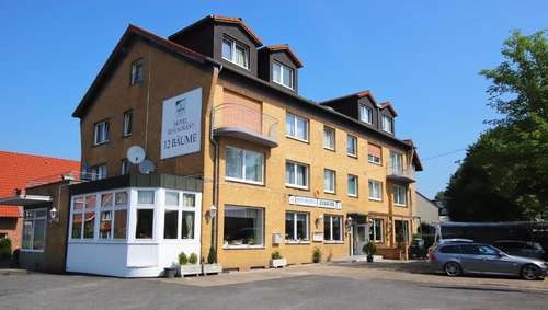www.hotel12baeume.de
