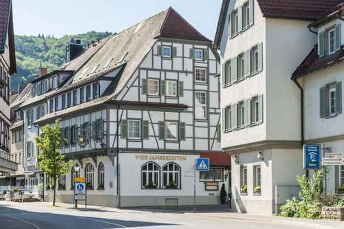 www.flairhotel-vierjahreszeiten.de