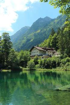 www.hotel-elements-oberstdorf.com