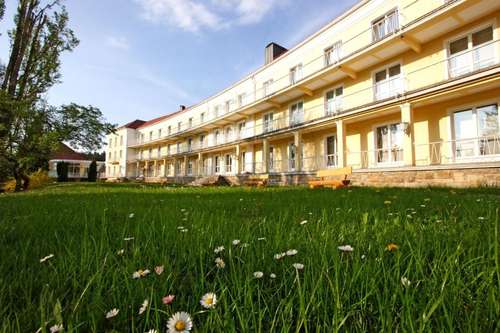 www.hotel-am-burgholz.de