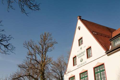 www.schlosshotelgruenwald.de