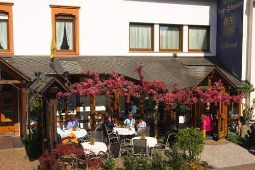 www.burg-schneider.com