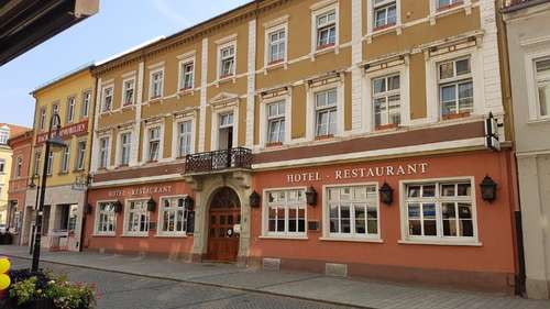 www.hotelsachsenhofriesa.de