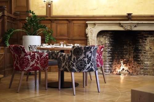 www.schlosshotelwesterholt.de
