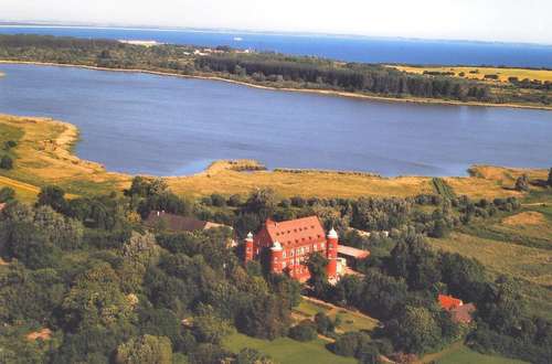 www.schloss-spyker.de