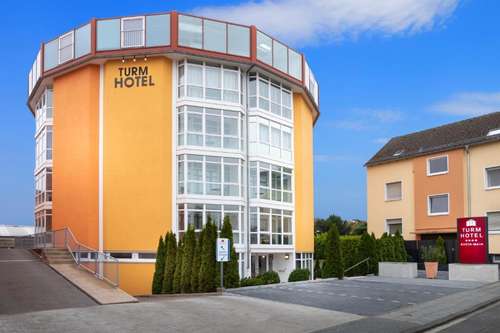 www.turmhotel-rheinmain.de