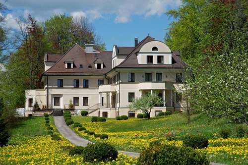 www.villa-toscana-fuessen.de