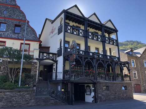 www.alteswinzerhaus-cochem.de