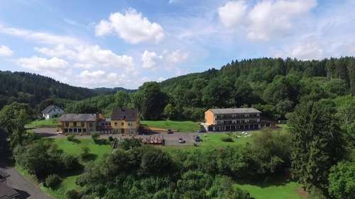 www.hotel-berghof-daun.de