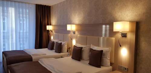 www.hotelbudapesterhof.de