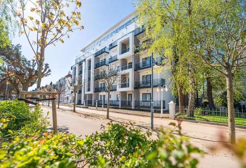 www.strandhotelahlbeck.com