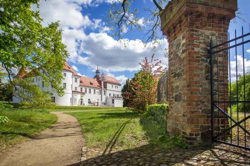 www.schloss-drehna.de