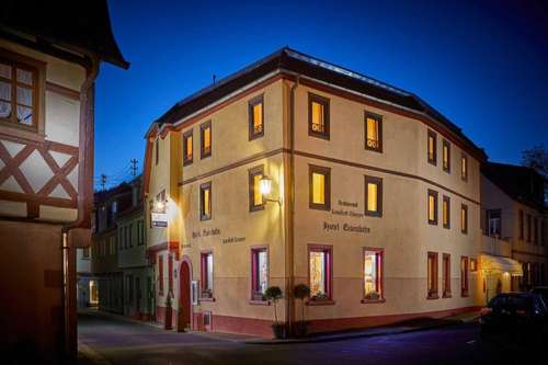 www.hotel-eisenbahn.com