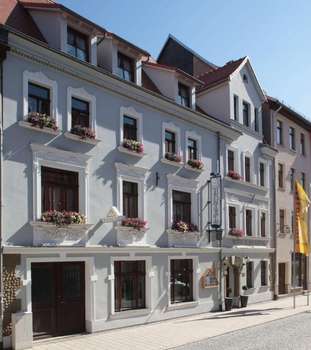 www.ringhotel-schlossberg.de