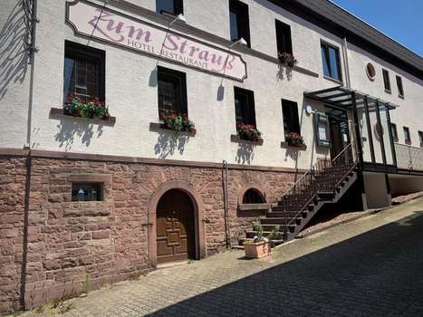 www.strausshotel.de