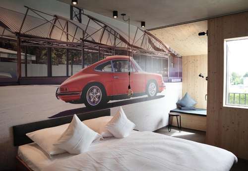 www.elferrooms.de