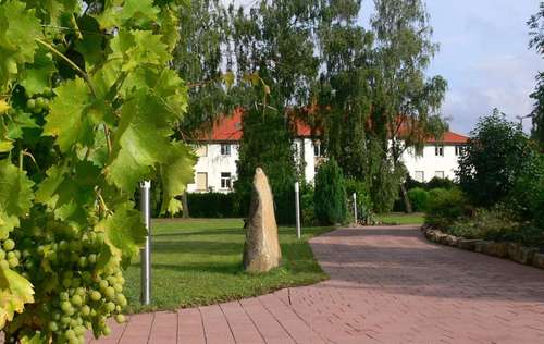 www.gaestehaeuser-weinstrasse.de