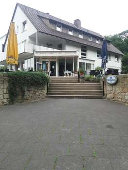 www.hotel-cafe-bauer.de