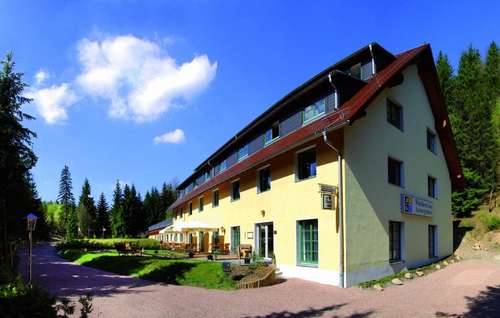 www.waldhotelaschergraben.de