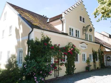 www.schloss-tunzenberg.de