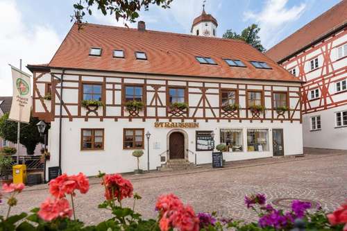 www.hotel-straussen.de
