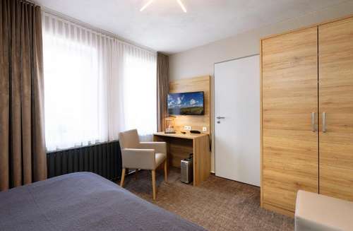 www.hotel-schluister-park.de