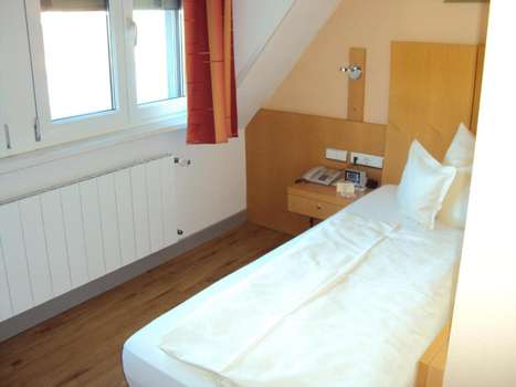 www.hotel-alter-kranen.de