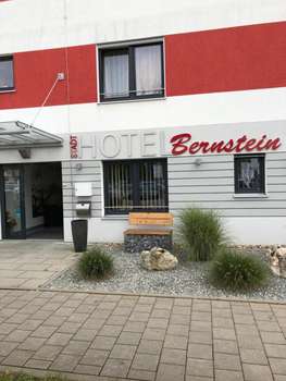 www.stadthotel-bernstein.de