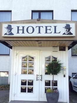 www.hotel-stresemann.de