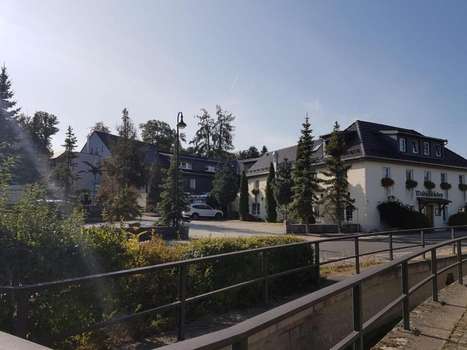 www.landhotel-waldschloesschen.com